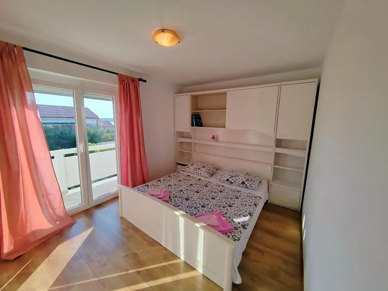 Apartments With A Parking Space Barbat, Rab - 22217 Rab Town