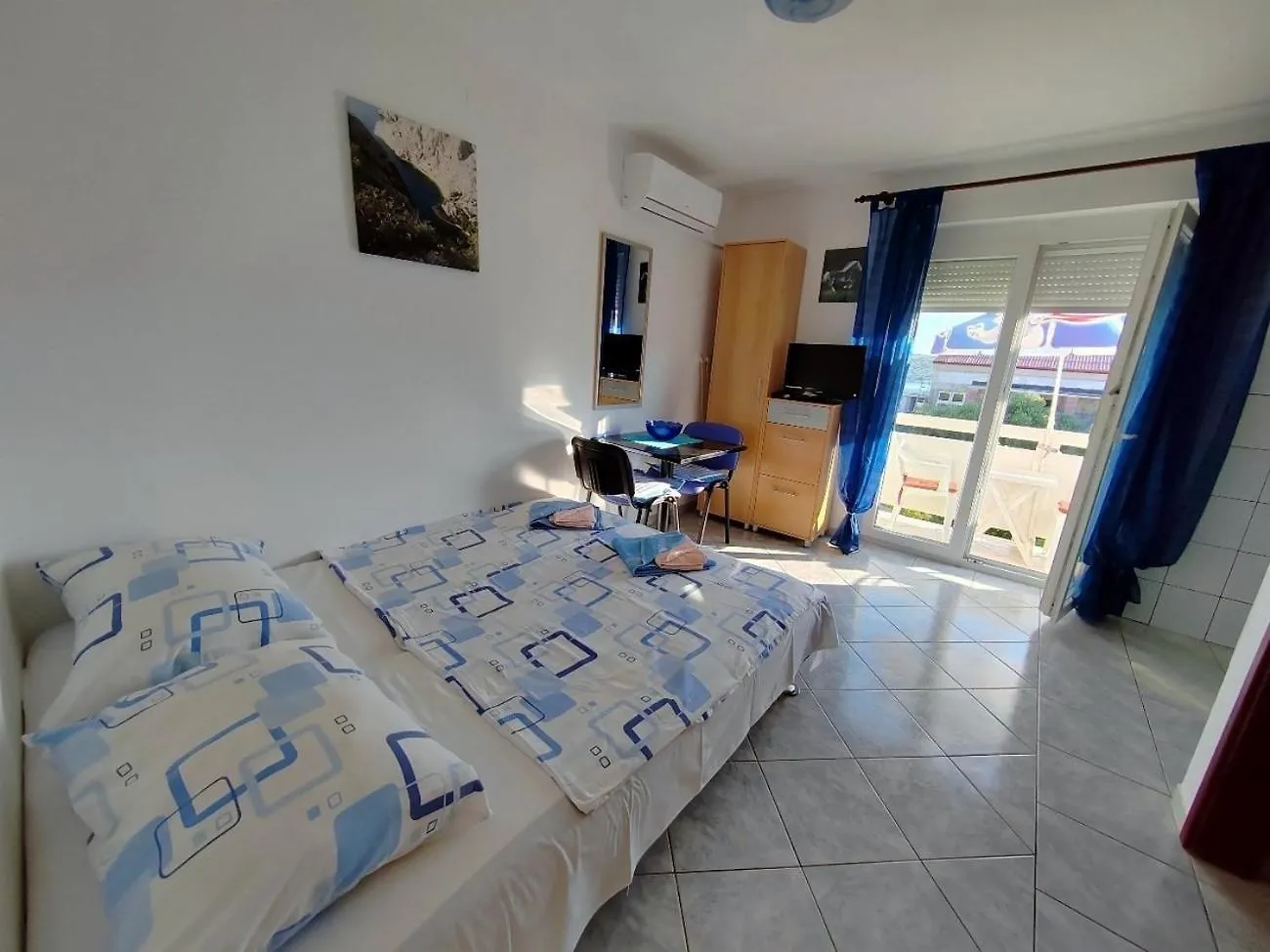 Apartments With A Parking Space Barbat, Rab - 22217 Rab Town Croatia