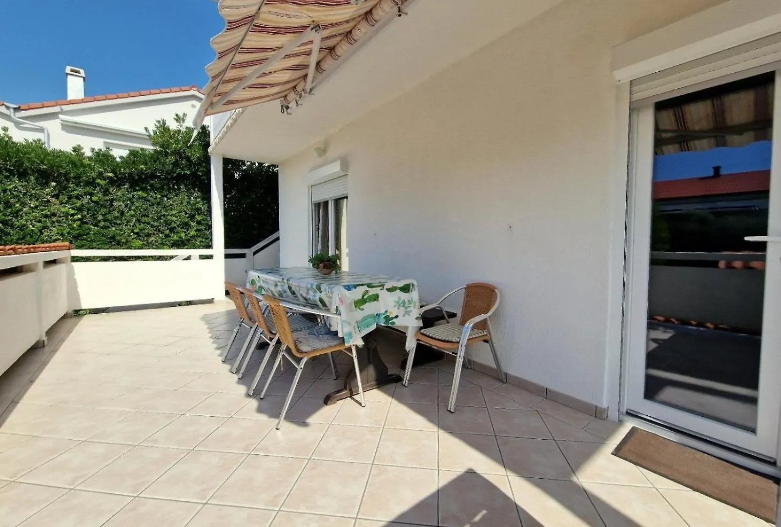 Apartments With A Parking Space Barbat, Rab - 22217 Rab Town
