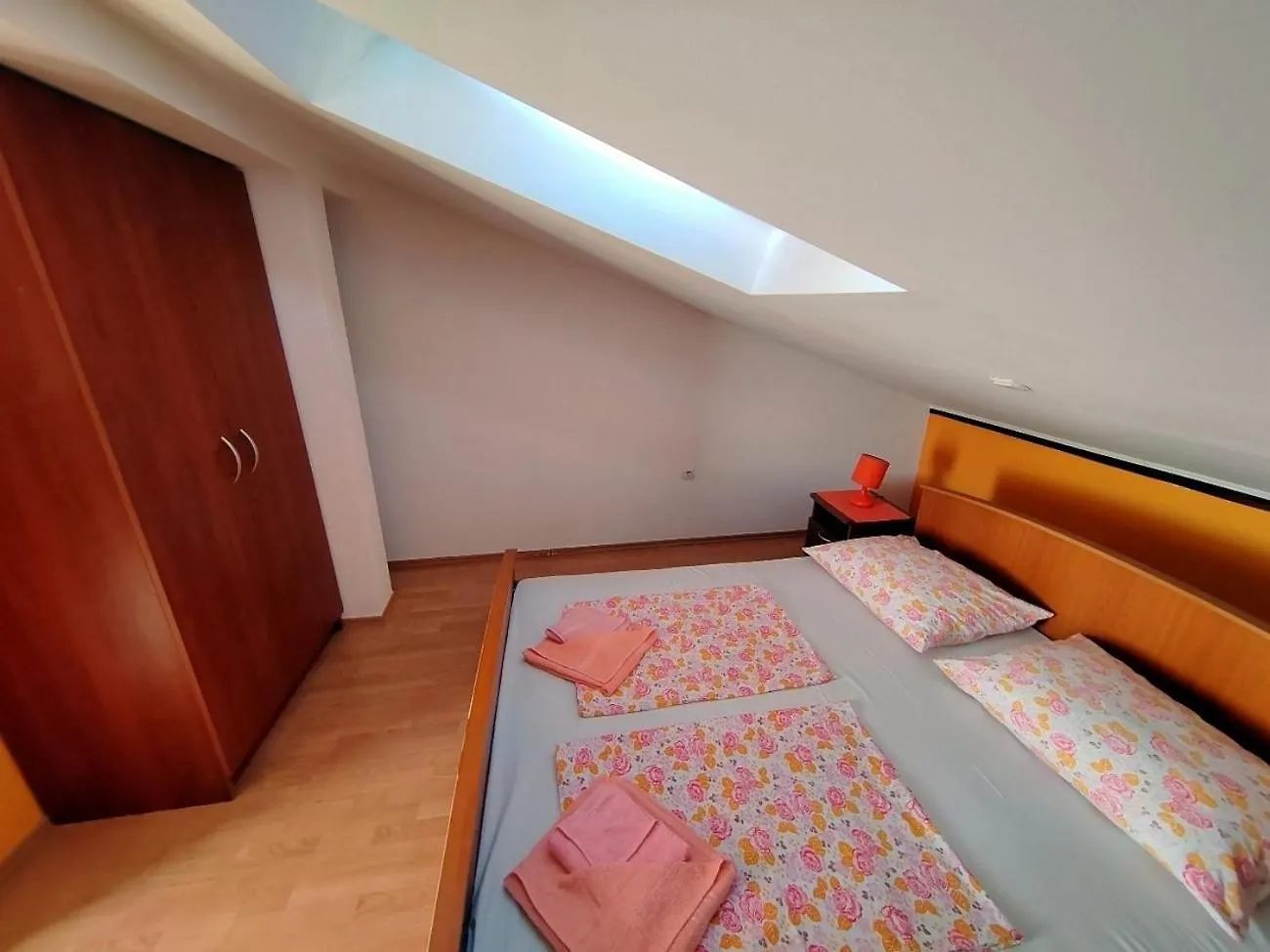 Apartments With A Parking Space Barbat, Rab - 22217 Rab Town